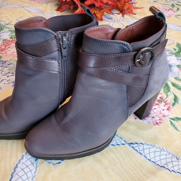 Ankle boots size 7 - Picture 2 of 6